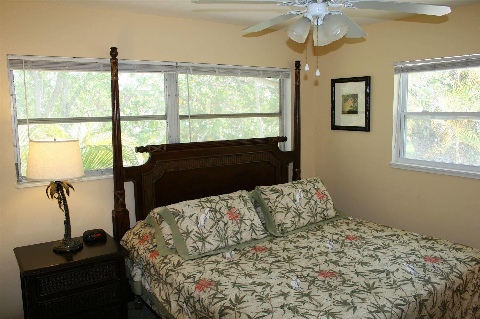 Hidden Harbor Suites Fort Myers Beach Buitenkant foto